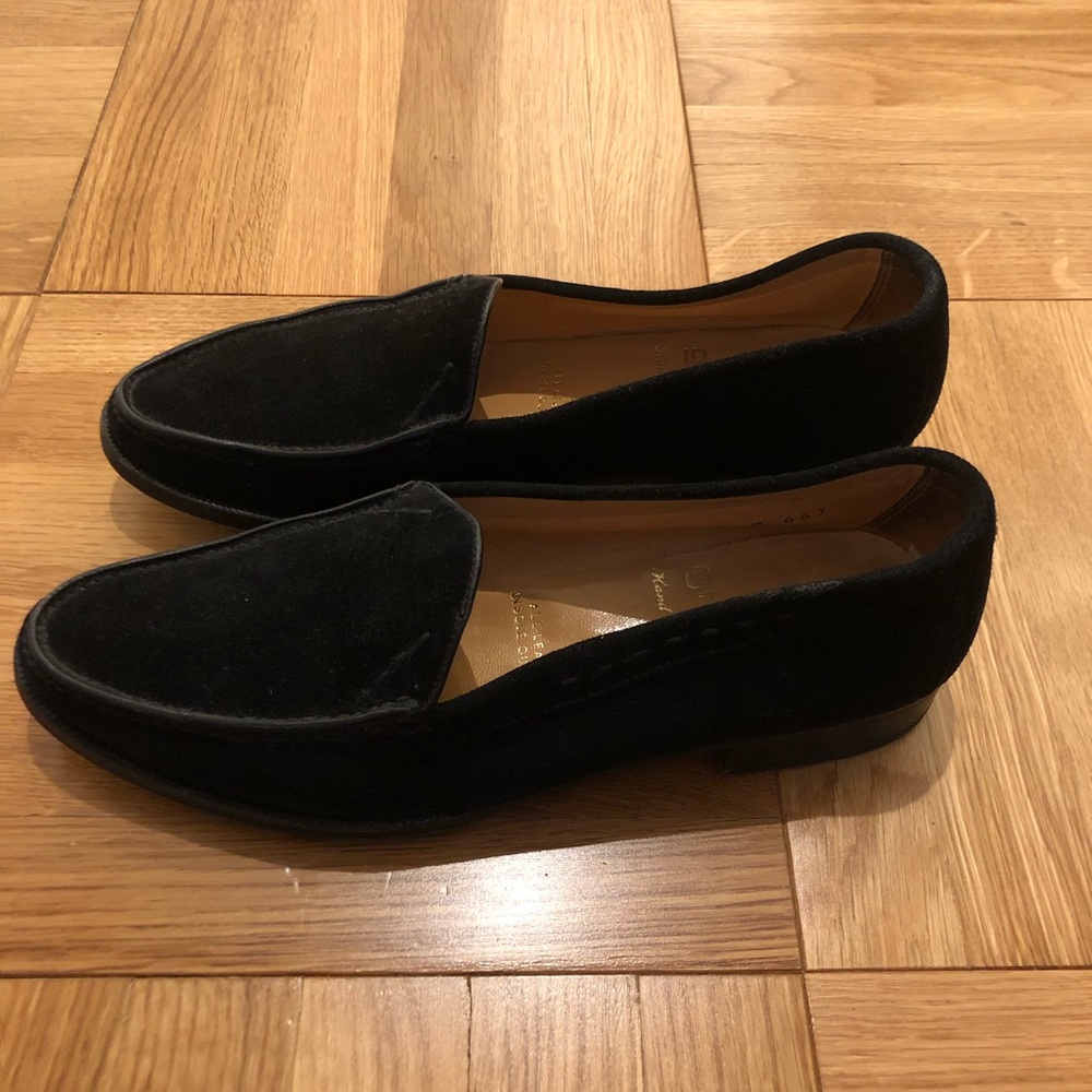 Gravati Black Suede Loafer Size 5. Great condition!